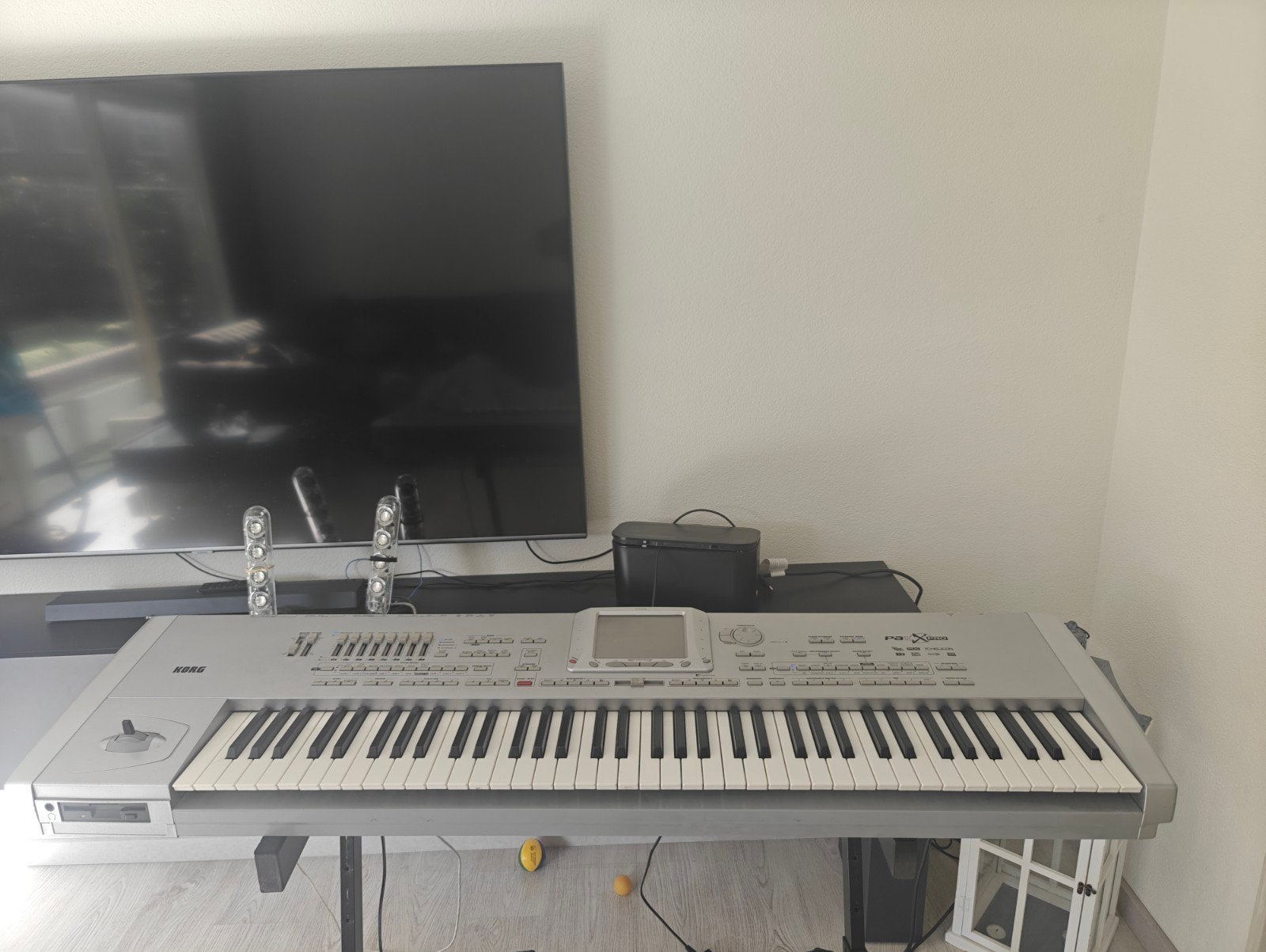 Korg Pa1X Professional Arranger Workstation Keyboard, Ophalen