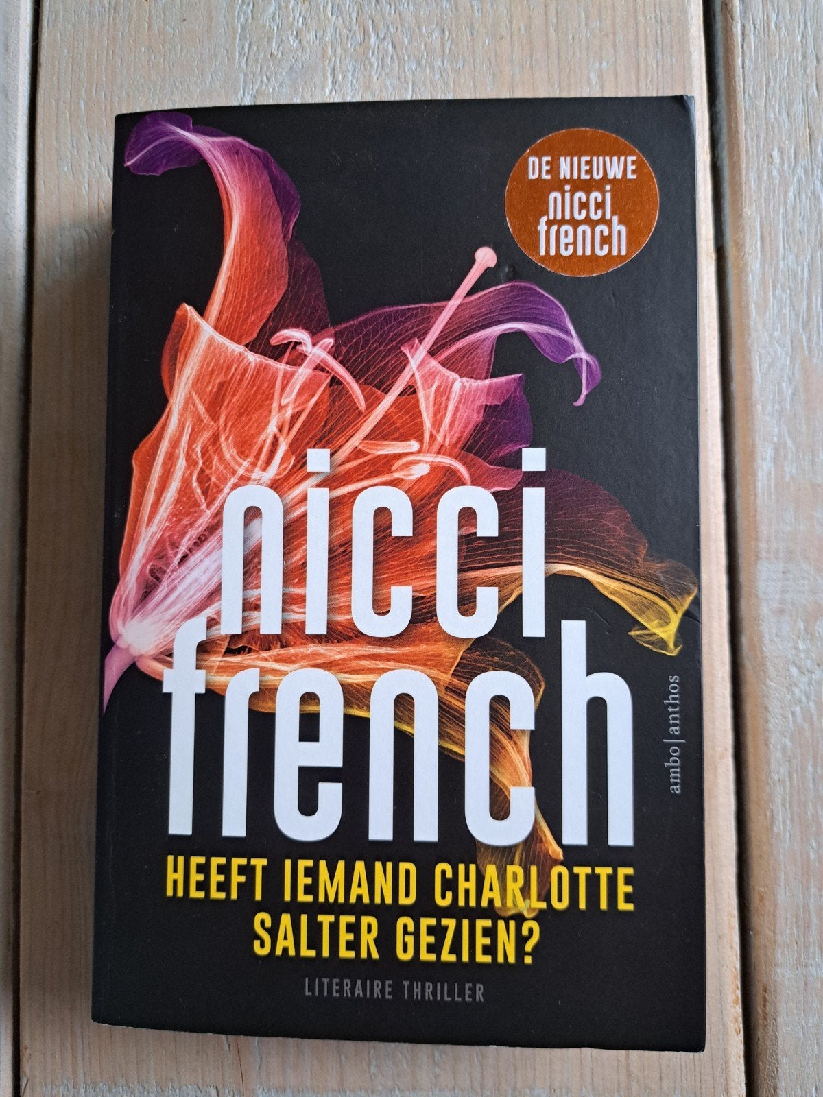 Nicci French - Heeft iemand Charlotte Salter gezien?, Ophalen of Verzenden, Gelezen, Nicci French