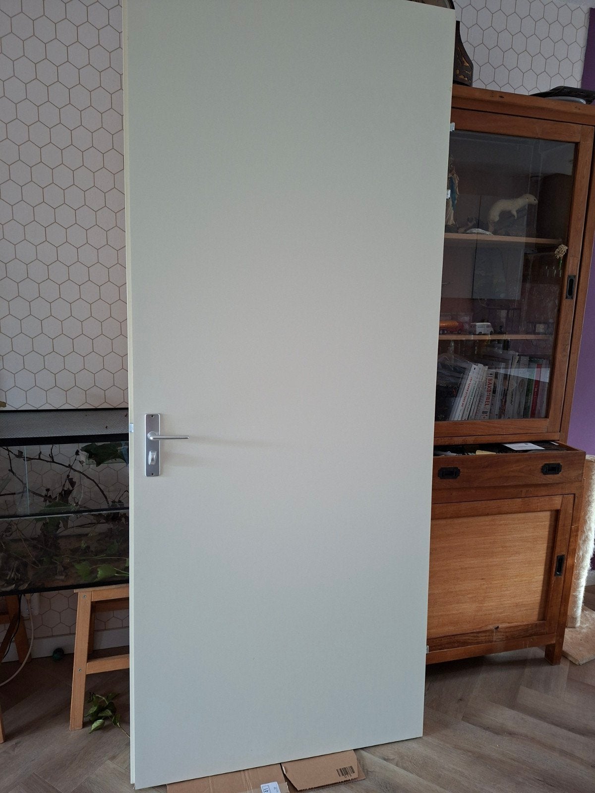Binnen linksdraaiende opdekdeur met deurbeslag, Ophalen, Gebruikt, 80 tot 100 cm, 215 cm of meer
