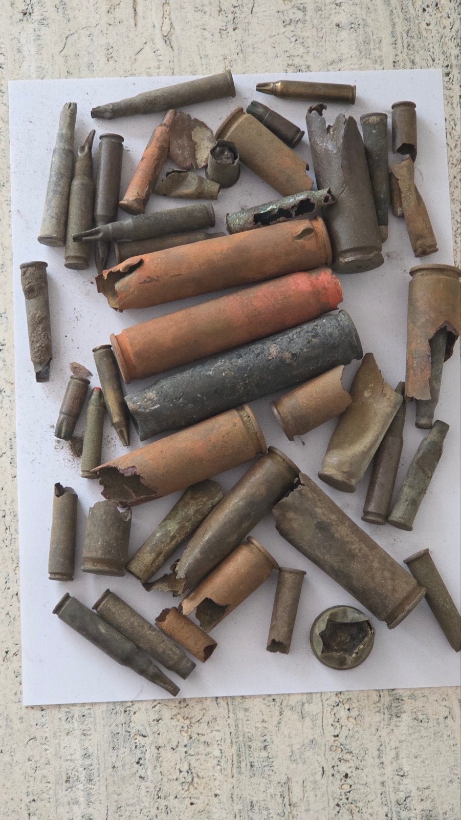 Partij militaria hulzen bodemvondsten (1 kg) – WO2 / WOII, Ophalen of Verzenden