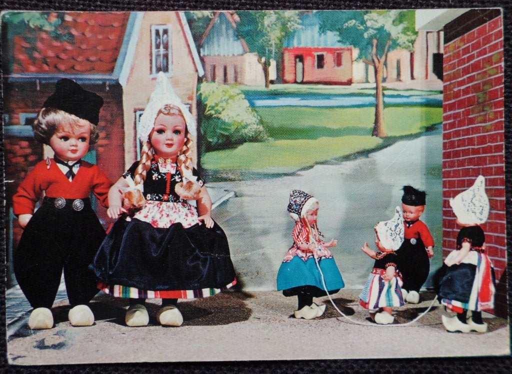 Dovina klederdracht poppen 7, Ophalen of Verzenden, 1960 tot 1980, Ongelopen, Klederdracht