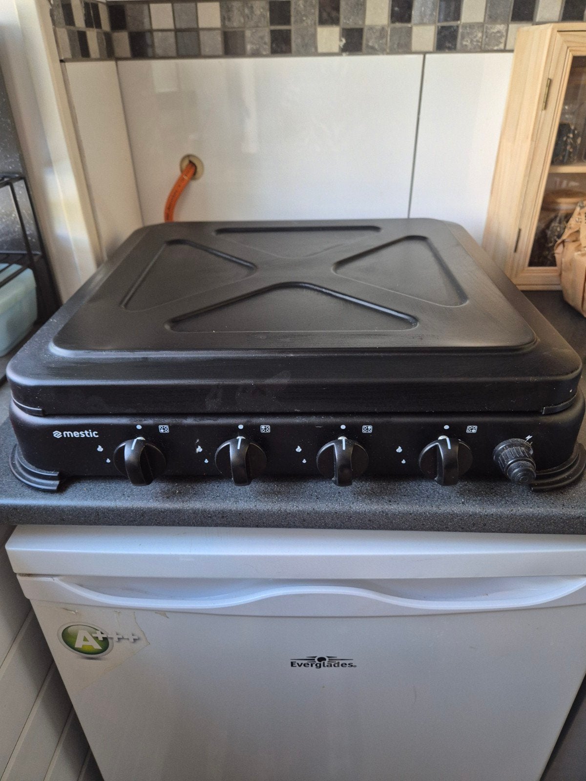 Mestic Kooktoestel MGC-400 30 mbar
Dit vierpits gaskooktoest, Ophalen, Zo goed als nieuw