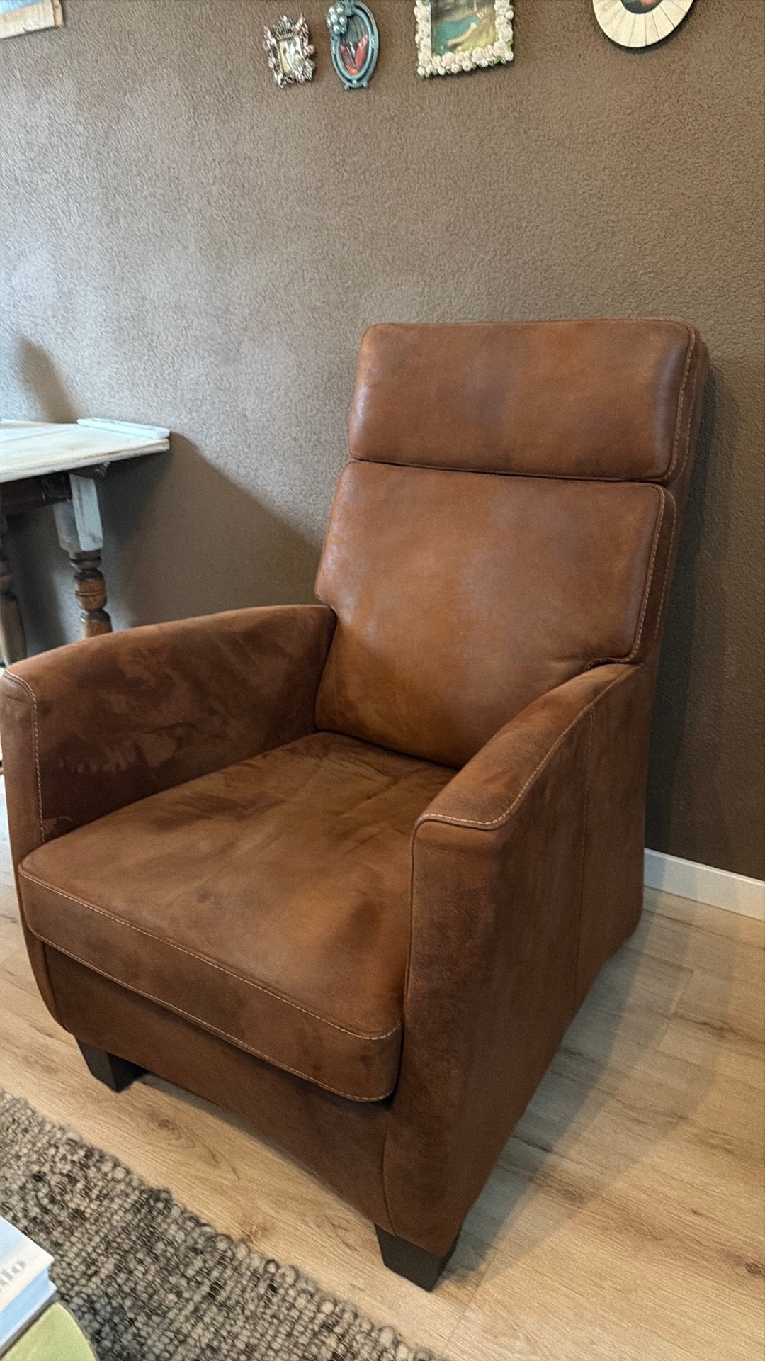 Mooie bruin leren stoel, Ophalen, Minder dan 75 cm, Leer, Zo goed als nieuw