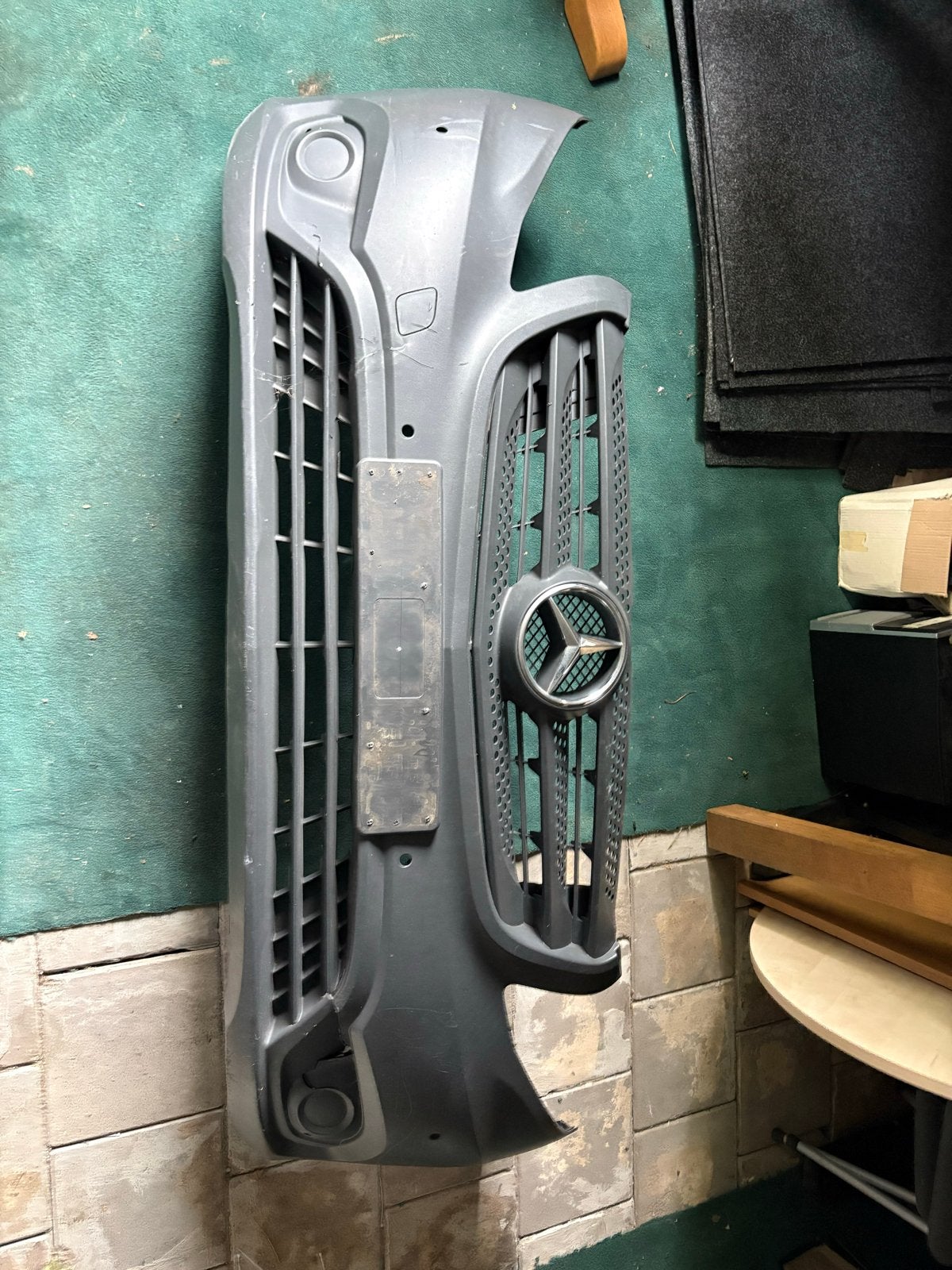 Voor- en achterbumper Mercedes Vito W447 met lichte schade, Ophalen, Gebruikt, Voor, Mercedes-Benz