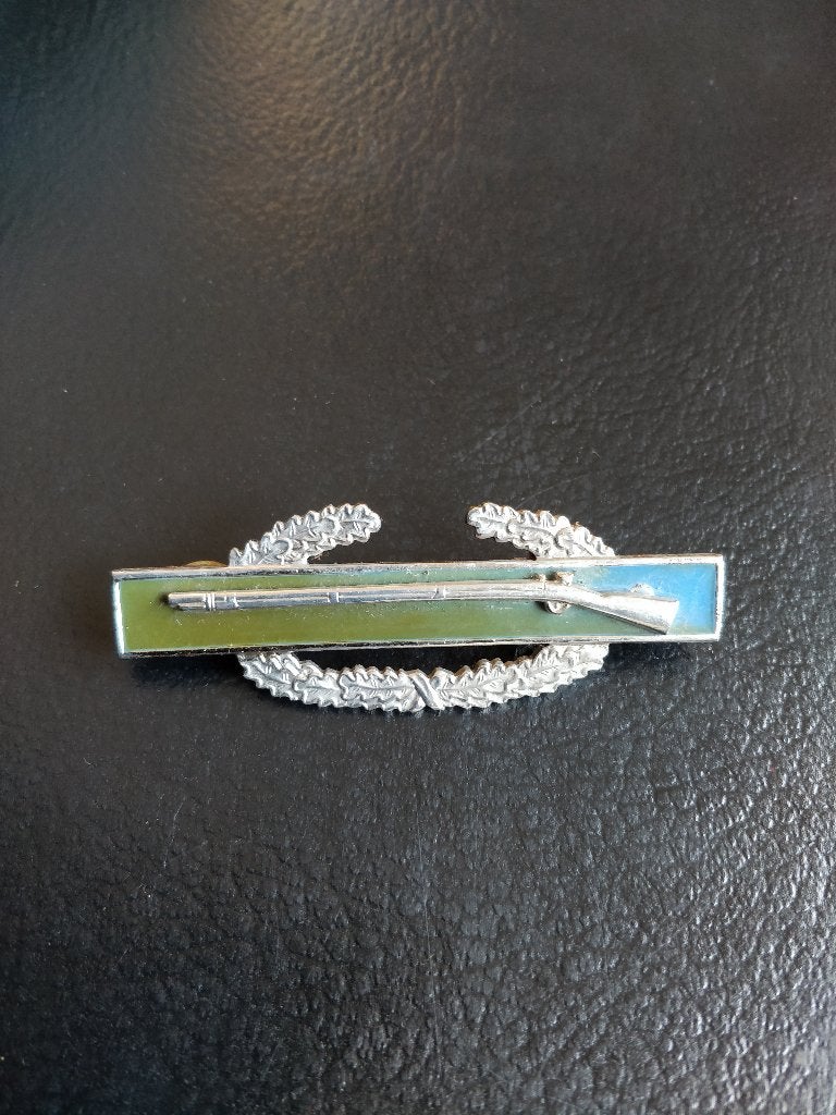 Postwar Combat Infantry Badge, Ophalen of Verzenden, Landmacht, Nederland, Embleem of Badge