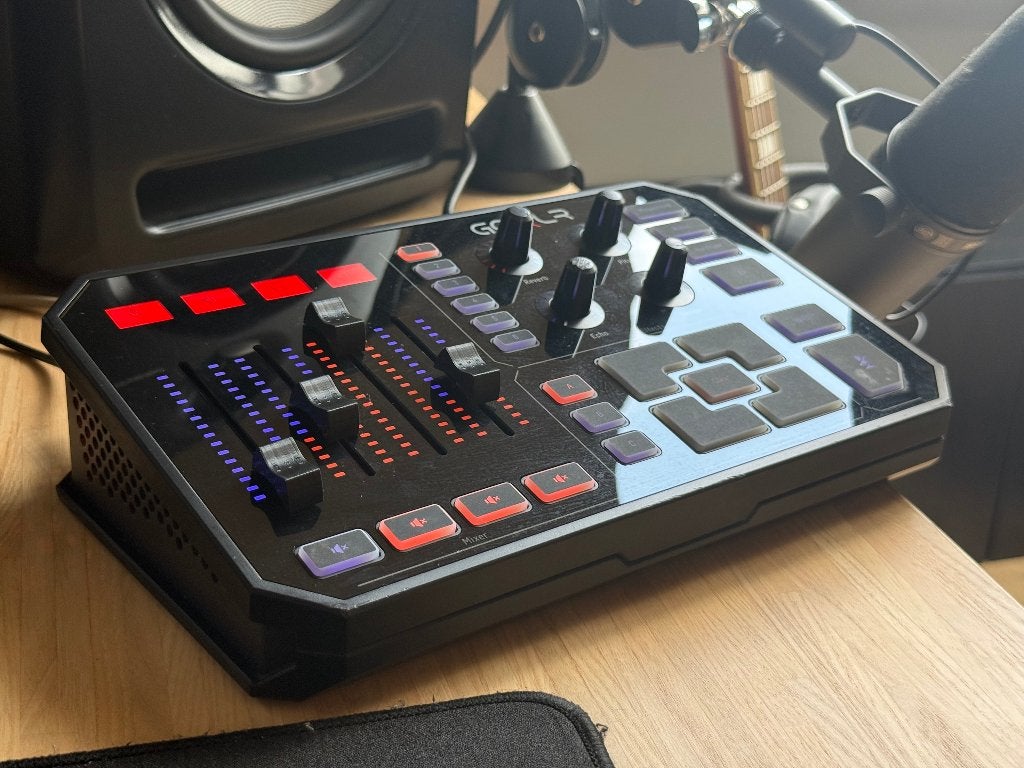 GoXLR Mengpaneel + Mic Preamp voor Gamers/Creators, Ophalen of Verzenden, Gebruikt, Minder dan 5 kanalen, Microfooningang