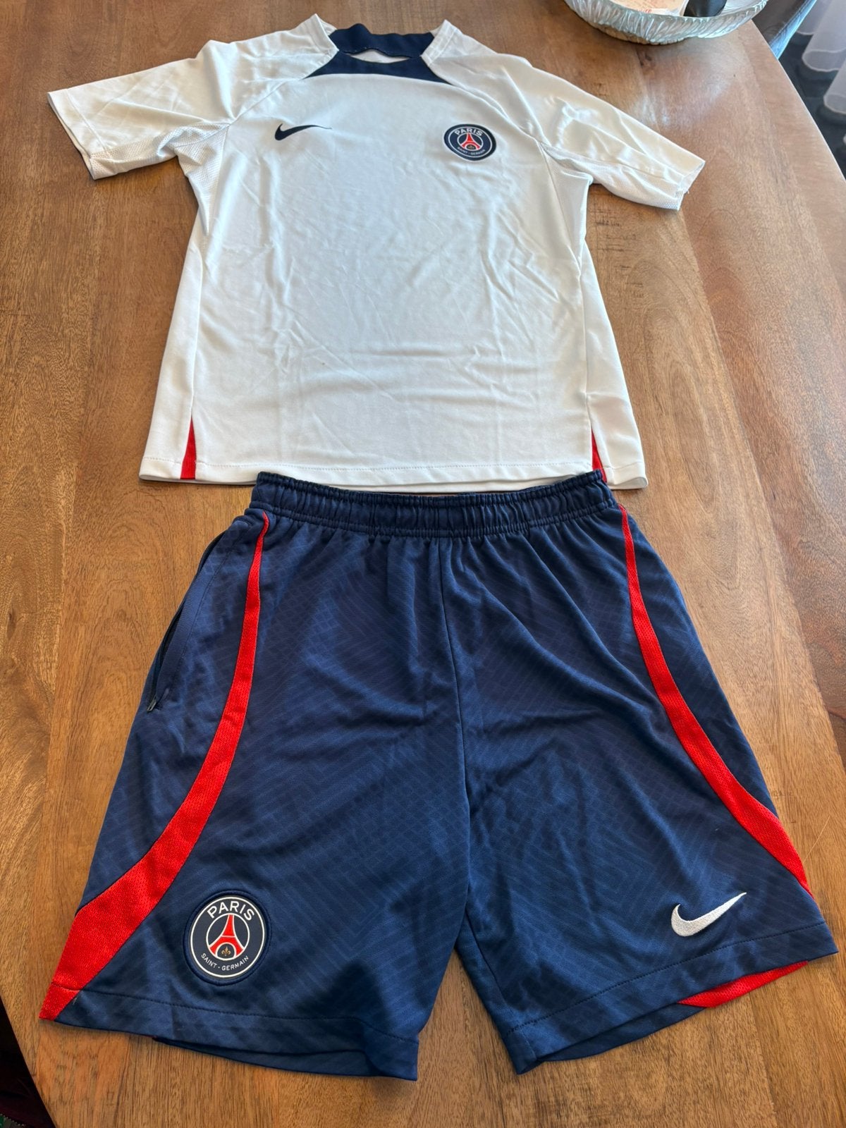 Paris Saint Germain PSG setje maat 158-170, Maat XS of kleiner, Ophalen of Verzenden, Zo goed als nieuw, Shirt