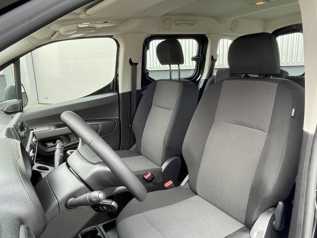 Toyota PROACE CITY Verso 1.2 Turbo Cool Comfort | 5 Persoons, Auto's, Toyota, Voorwielaandrijving, Stof, Gebruikt, Zwart