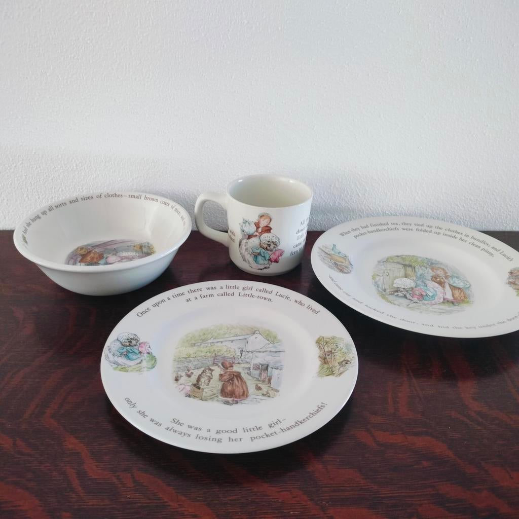 Wedgwood Mrs Tiggy-Winkle kinderservies – Beatrix Potter, Huis en Inrichting, Keuken | Servies, Zo goed als nieuw, Compleet servies