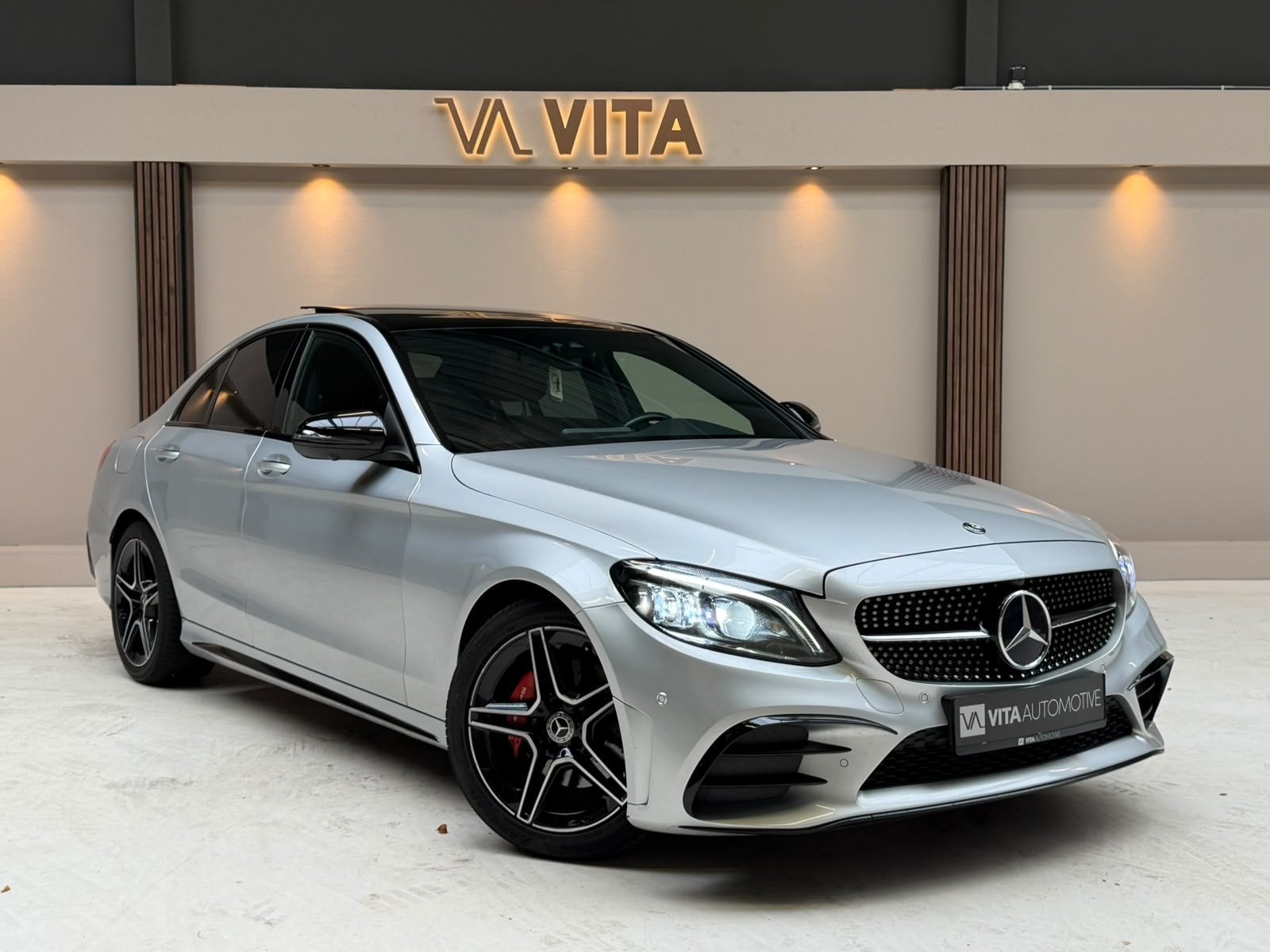 Mercedes-Benz C-Klasse 180 Business Solution AMG Pano|Burmes, Auto's, Euro 6, Sedan, 16 km/l, 5 stoelen