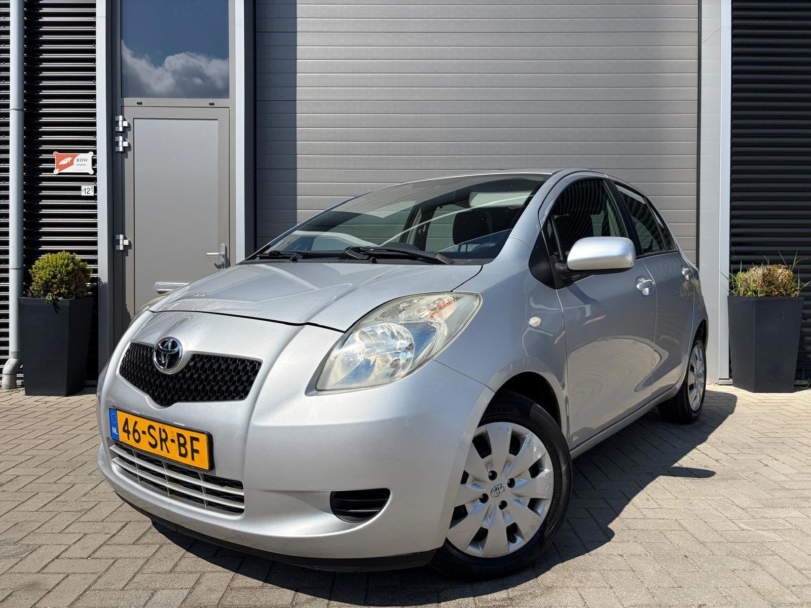 Toyota Yaris 1.3 VVTi Sol MMT/120.000 NAP/Airco/Automaat/, Stof, 750 kg, 4 cilinders, Origineel Nederlands