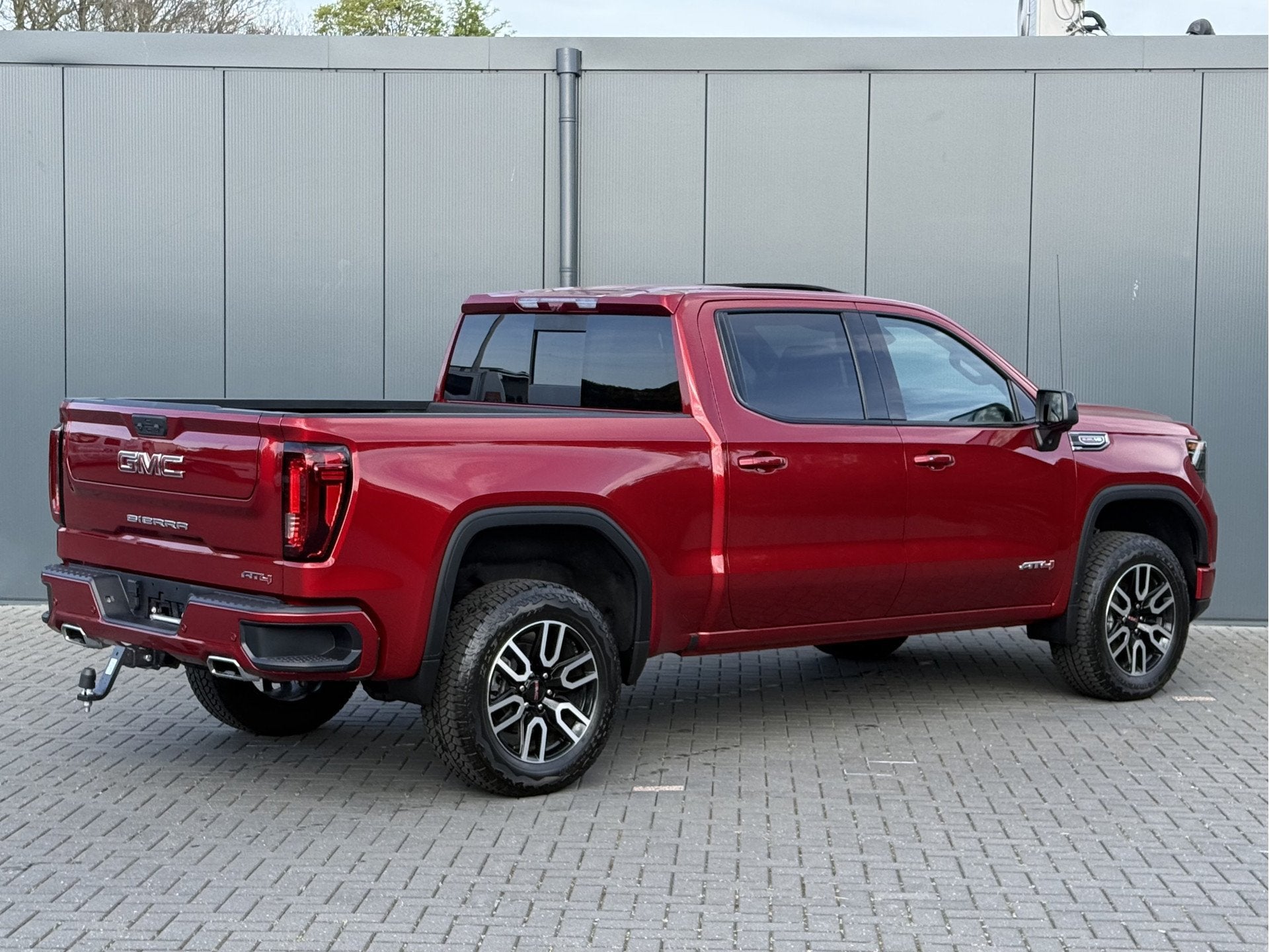GMC SIERRA AT4 6.2L V8 420 PK / BPM VRIJ! / INCL LPG / VIRTU, Auto's, Automaat, 2423 kg, 426 pk, Bedrijf