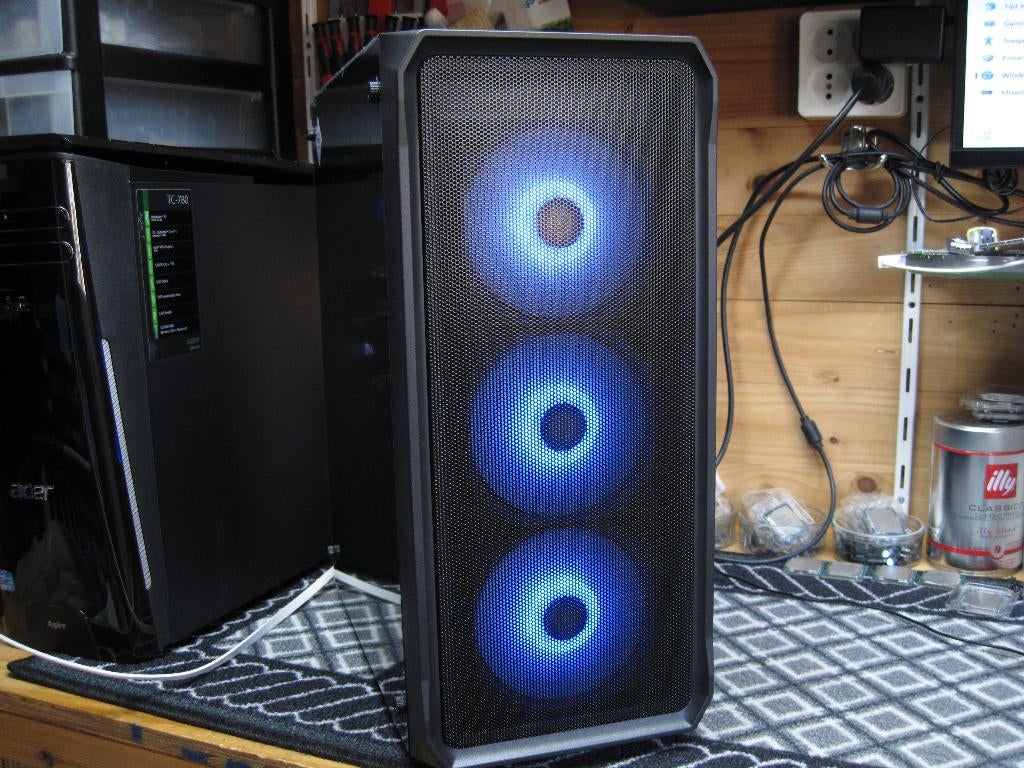 Game PC i7 7700-4.2--GHZ-GTX 1070 8GB-1TB-256 SD-16GB, Computers en Software, Desktop Pc's, Zo goed als nieuw, 4 Ghz of meer, HDD