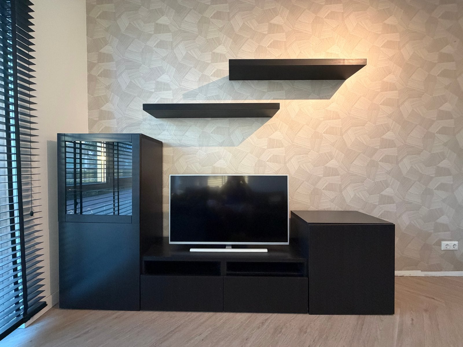 IKEA BESTÅ/LACK TV-meubel combinatie zwartbruin, Ophalen, 100 tot 150 cm, Zo goed als nieuw, 200 cm of meer