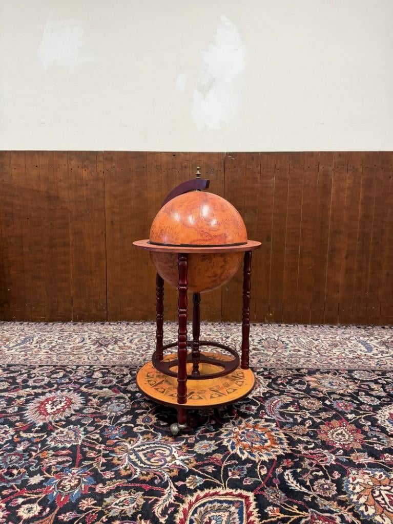 Klassiek Italiaanse Drankglobe Wereldbol Vloermodel, Antiek en Kunst, Ophalen