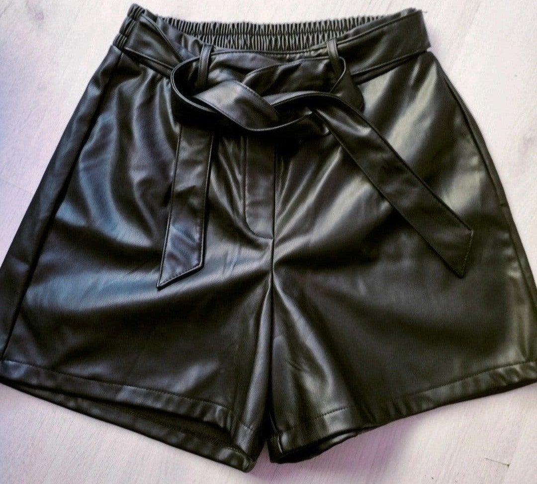pu leather korte broek dames, Geen merk, Ophalen of Verzenden, Nieuw