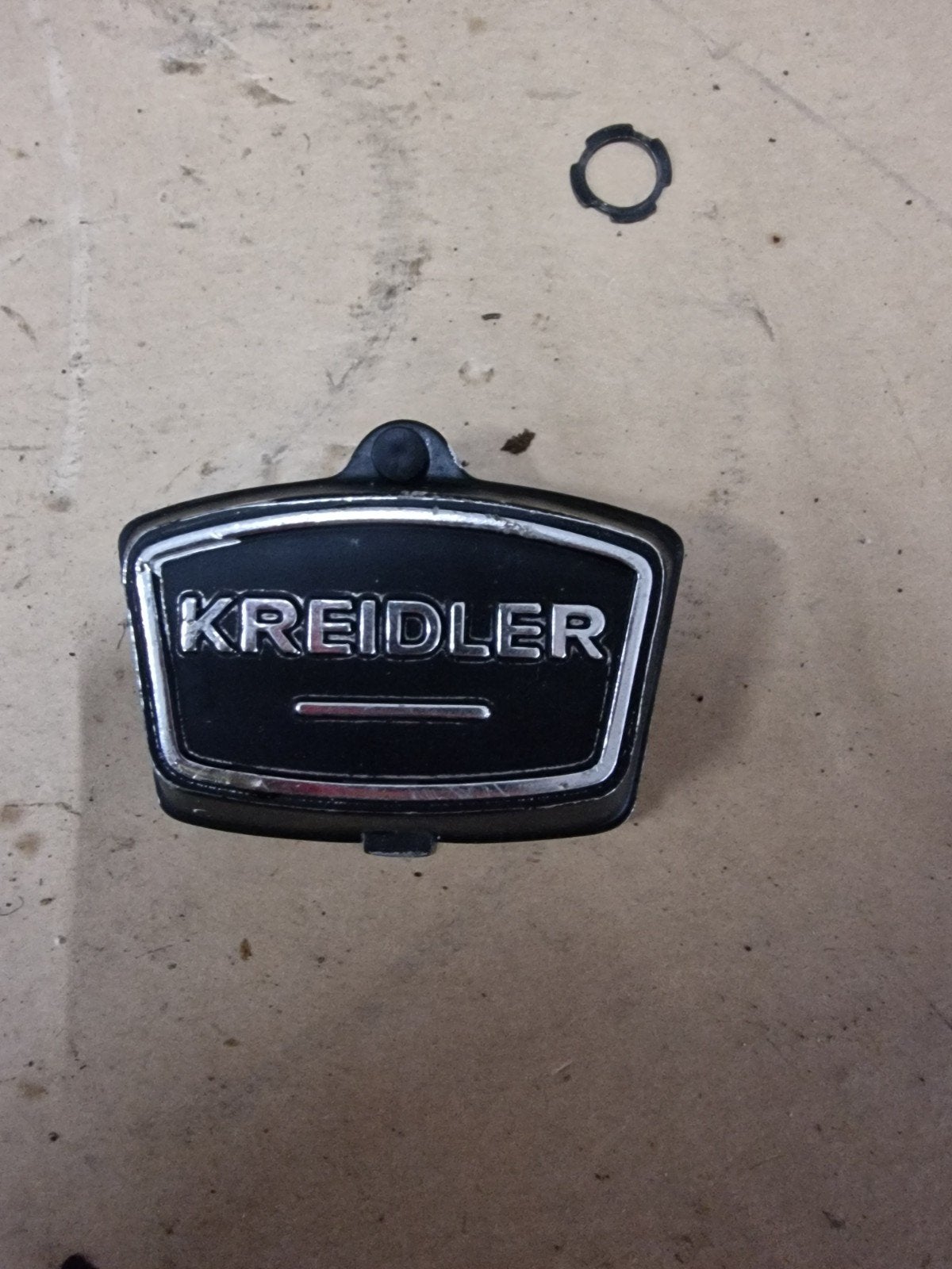 Kreidler Afdekkapje balhoofd + bevestiging 1975. Zeer mooi., Ophalen of Verzenden, Frame