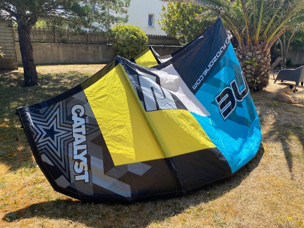 Ozone catalyst 12m, Watersport en Boten, Kitesurfen, Gebruikt, Geen board, Ophalen of Verzenden, Kite
