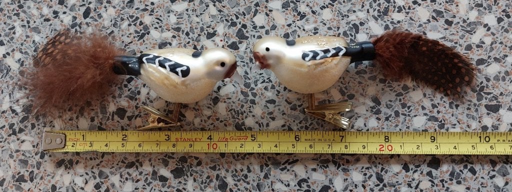 Kerstbal Kerstornament 2x Vogel bruin geel met veren staart, Ophalen of Verzenden, Zo goed als nieuw