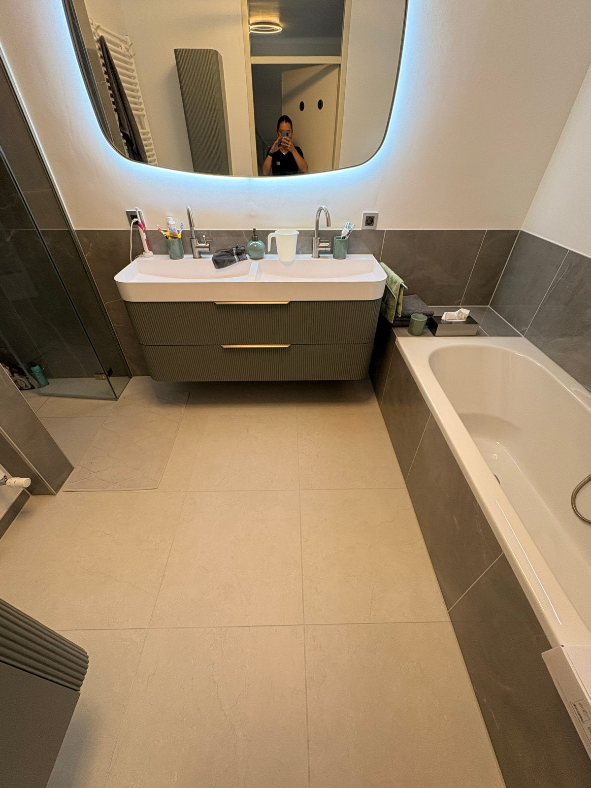 Vloertegels badkamer 60x60 cm - 16 stuks (ca. 5,5 m2), Doe-het-zelf en Verbouw, Tegels, 60 cm of meer, Keramiek, Nieuw, Vloertegels