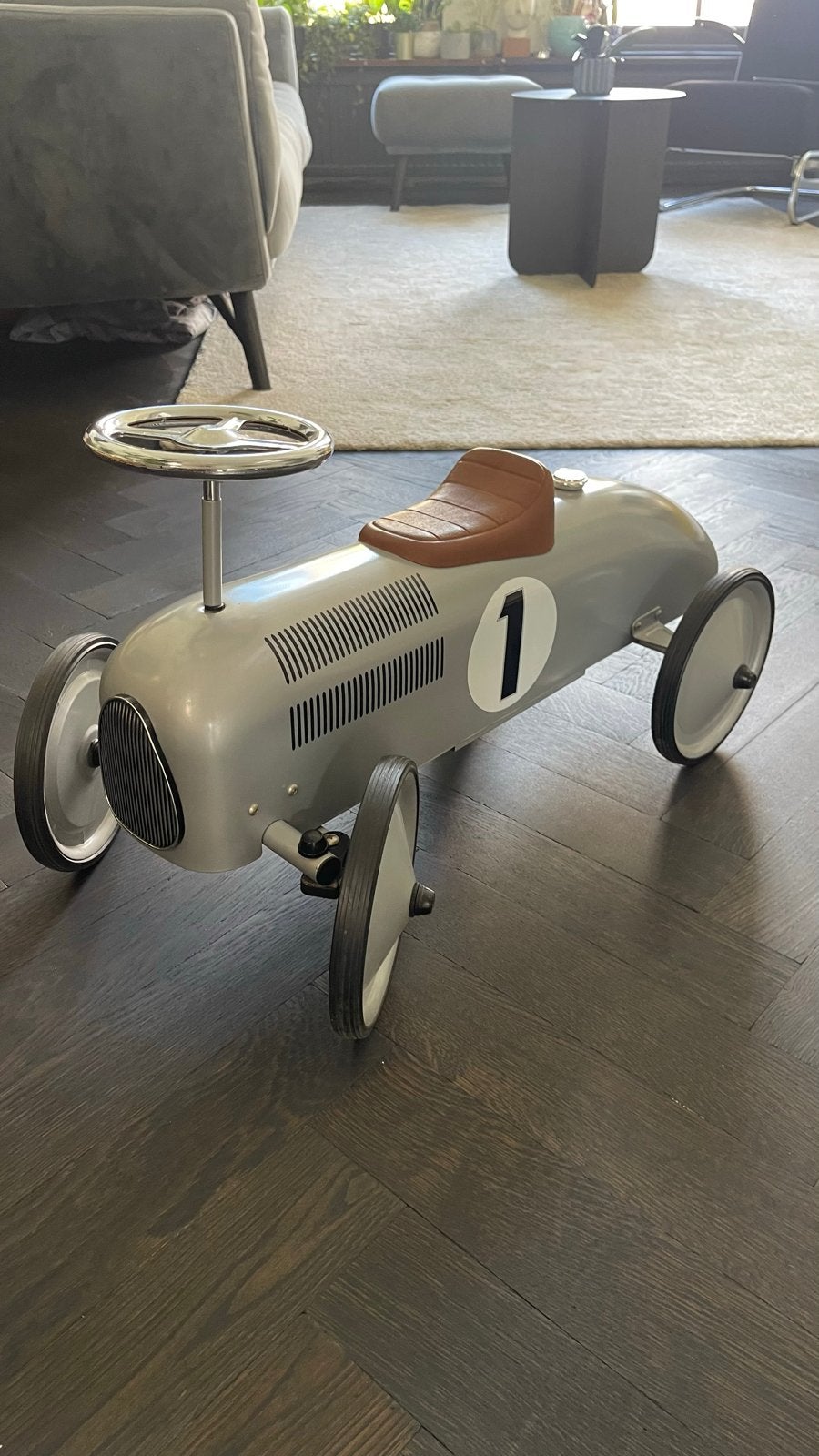 Zilverkleurige Loopauto - Retro Raceauto, Ophalen of Verzenden, Zo goed als nieuw, Loopvoertuig