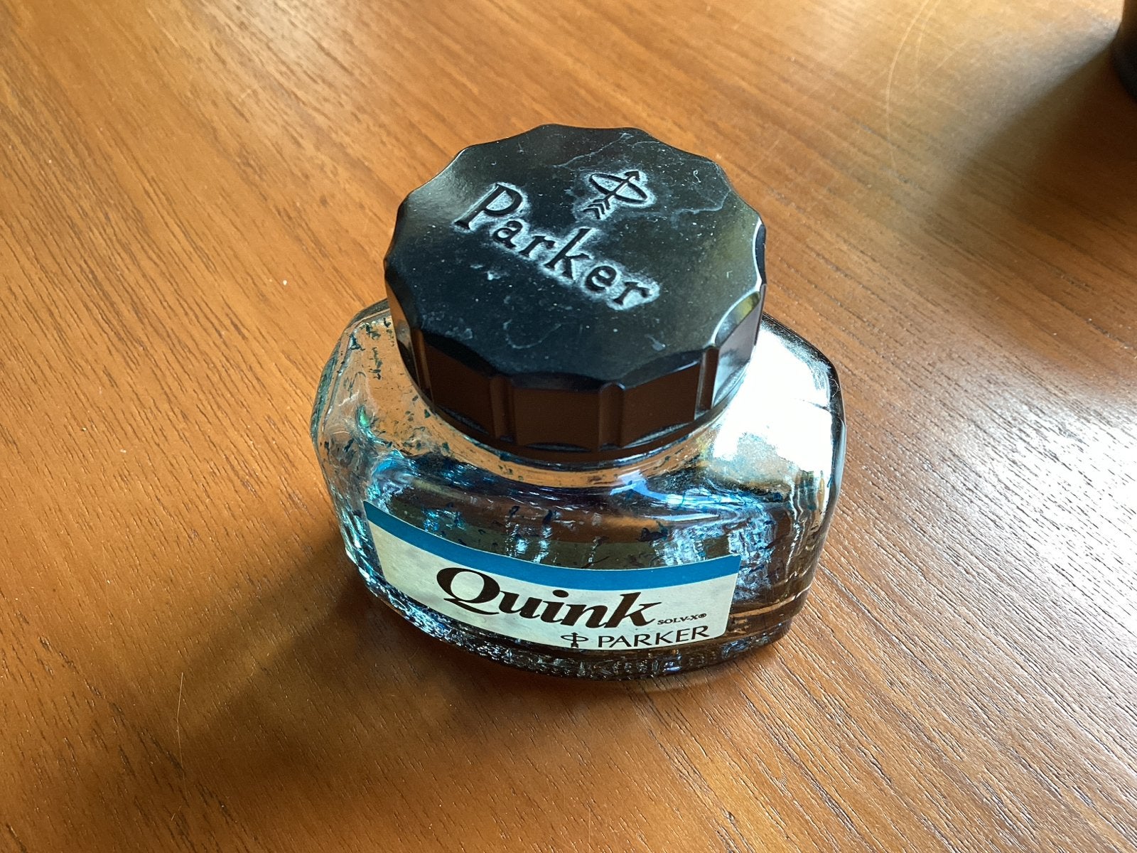 Vintage Quink Parker inktflesje leeg - Made in England, Verzamelen, Ophalen of Verzenden, Gebruikt