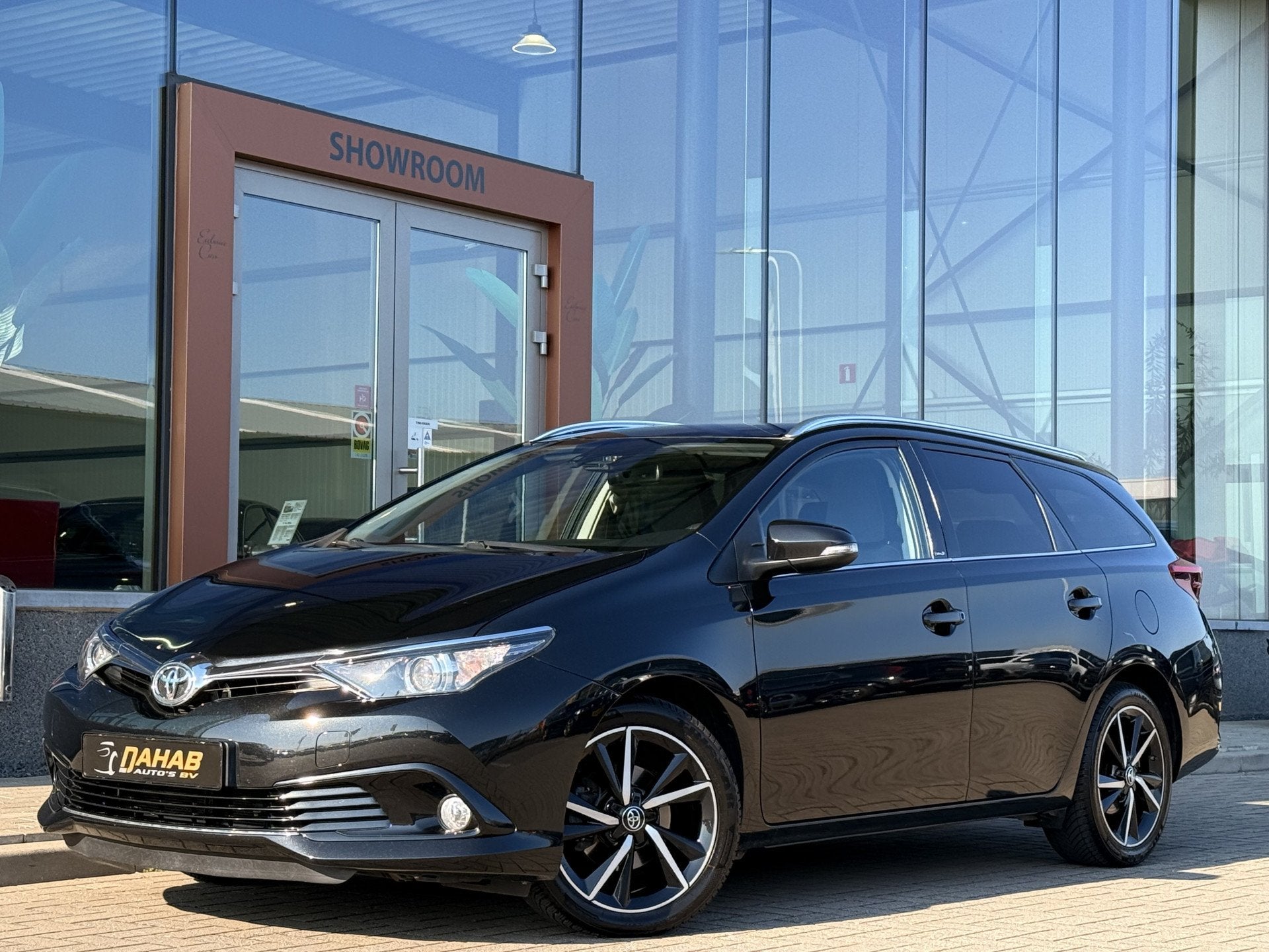 Toyota Auris 1.2 T | Cruise | Stoelverwarming | Lane Assist, Auto's, Voorwielaandrijving, 450 kg, Gebruikt, 4 cilinders