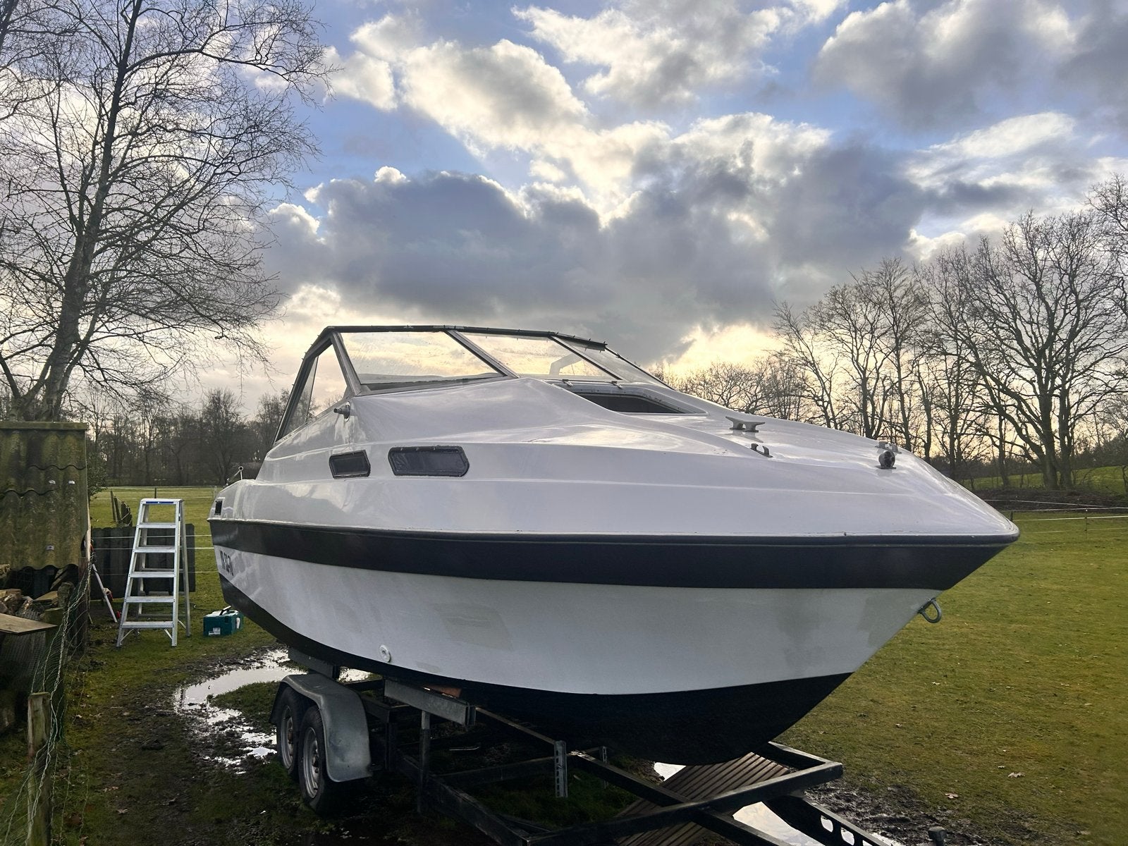 Opknapper Speedboot/Toerboot met Trailer, Watersport en Boten, Ophalen, Gebruikt, Polyester