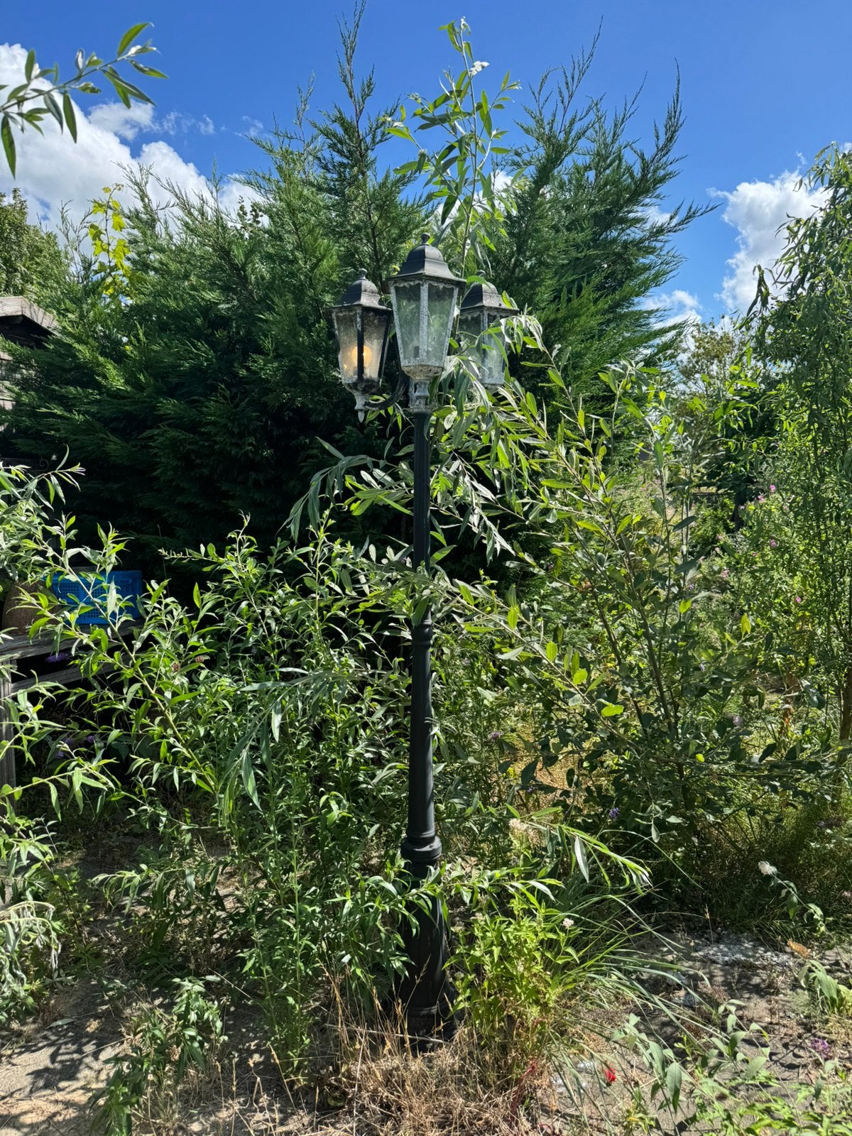 GRATIS: sierlijke 3-armige lantaarnpaal (tuin), Ophalen, Staande lamp, 50 tot 250 watt, IJzer