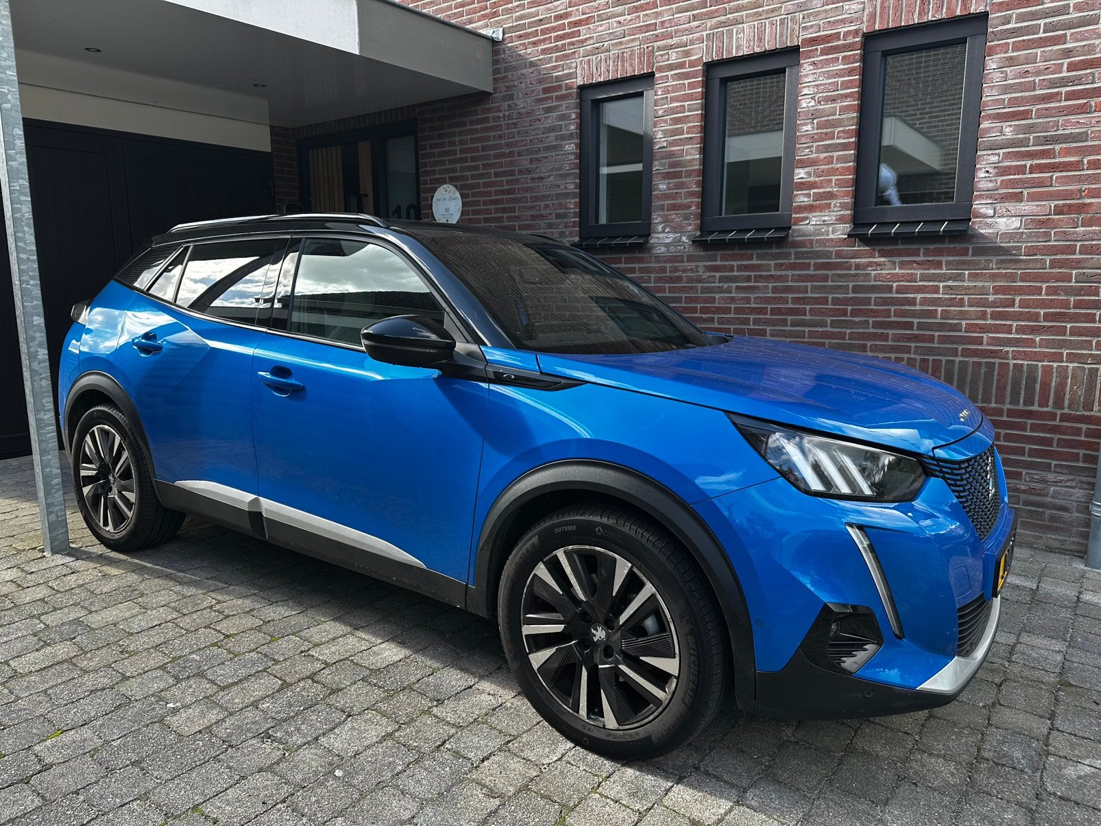Peugeot 2008 EV 50kWh 136pk 2020 Blauw, Origineel Nederlands, Elektrisch, SUV of Terreinwagen, Onderhoudsboekje