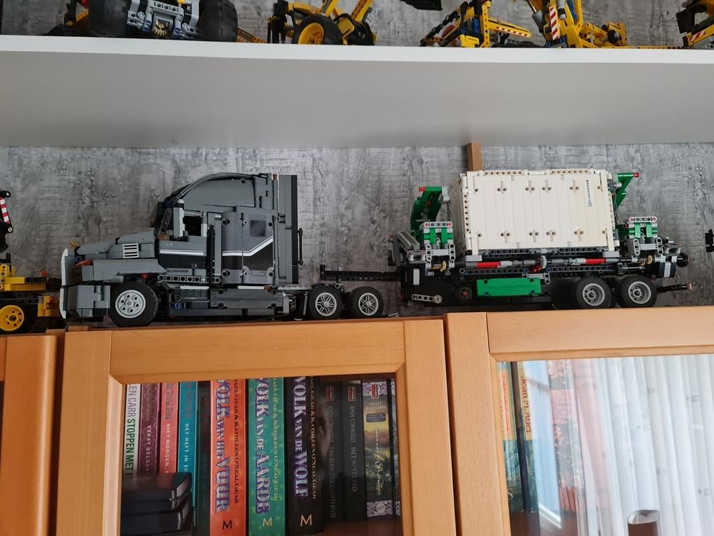 Lego Technic Truck met container en boek, Overige merken, Gebruikt, Groter dan 1:32, Ophalen of Verzenden
