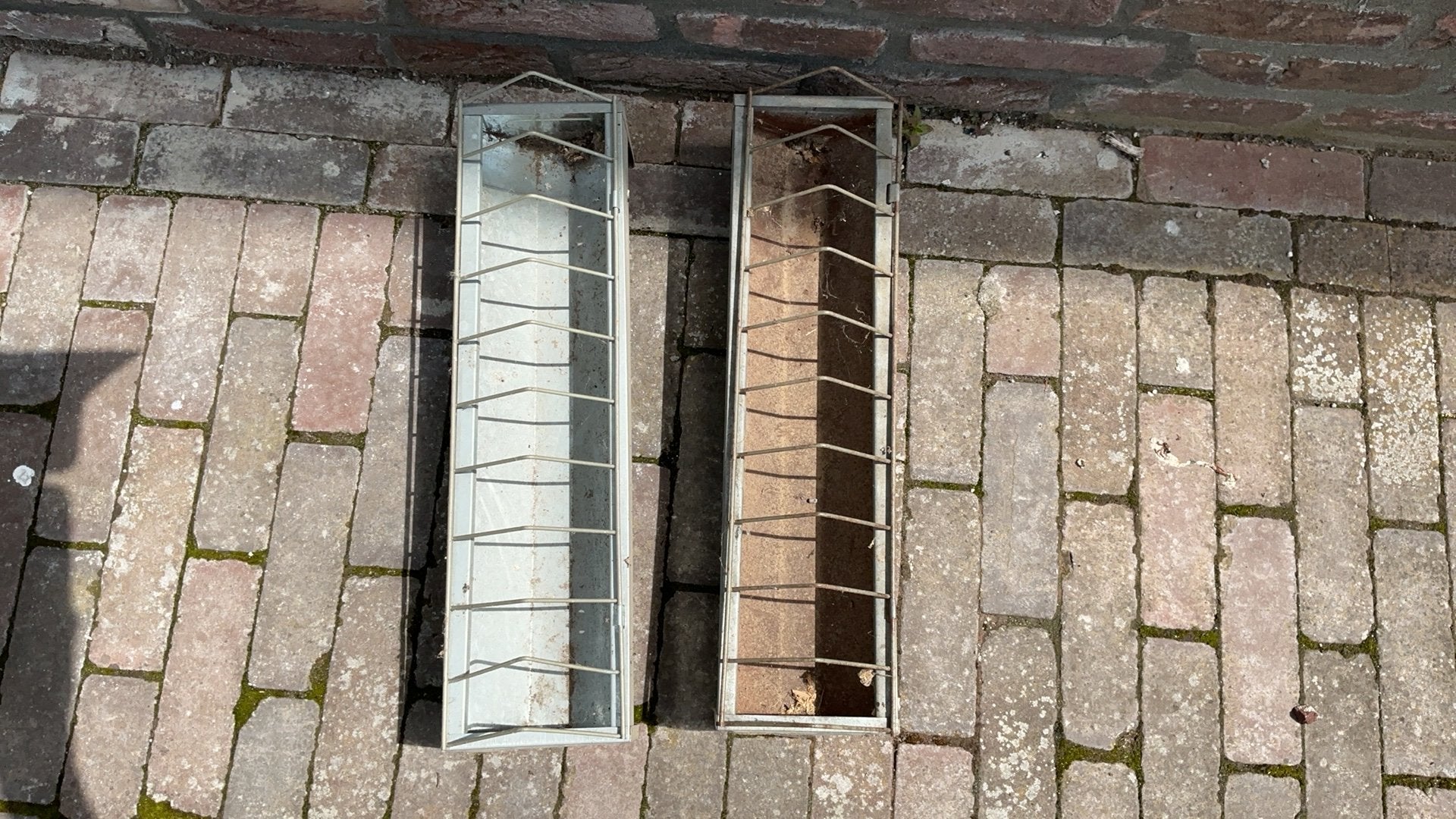 Voerbakjes voor kippen , 50 cm gratis, Dieren en Toebehoren, Ophalen, Gebruikt, Drinken en Voederen