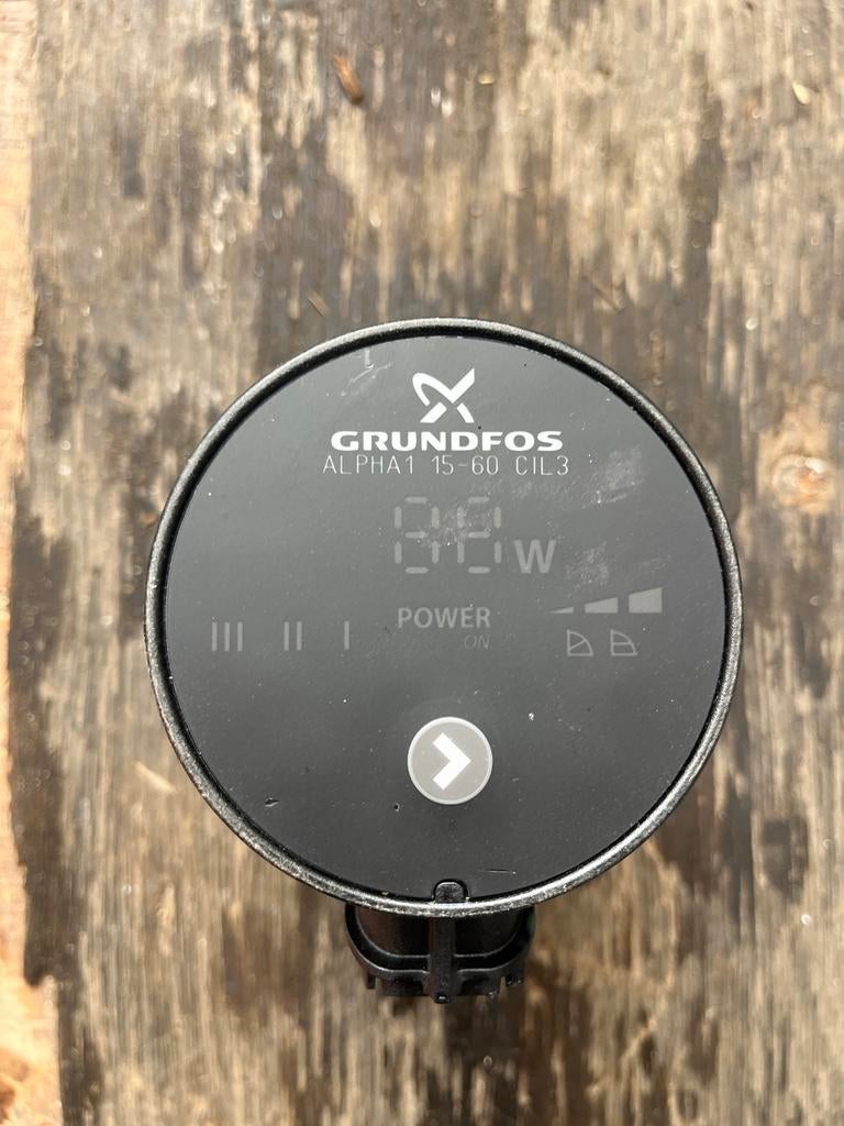 Grundfos ALPHA1 15-60 CIL3 CV-pomp, Doe-het-zelf en Verbouw, Verwarming en Radiatoren, Ophalen of Verzenden, Gebruikt, Minder dan 200 watt