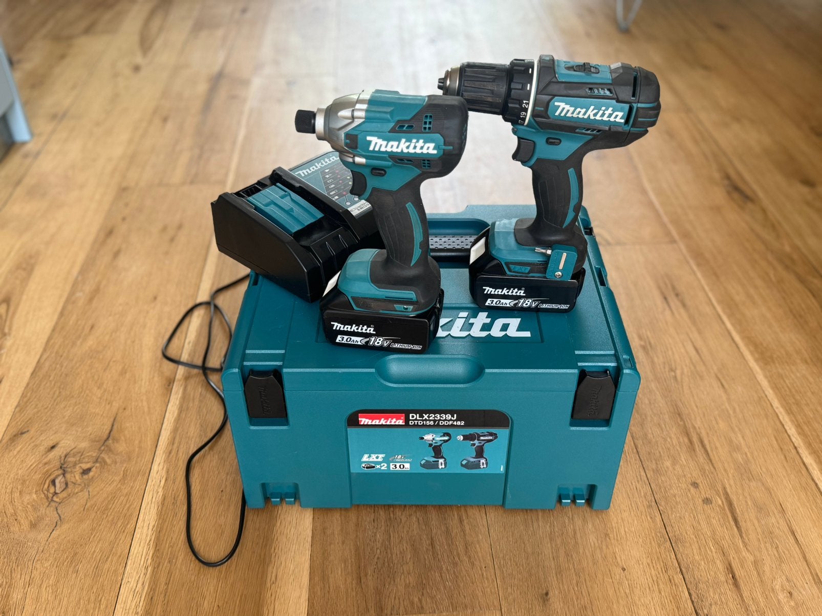 Makita DTD156 en DDF482 Boormachine Set - Z.G.A.N., Doe-het-zelf en Verbouw, Gereedschap | Boormachines, Zo goed als nieuw, Boor- en Schroefmachine