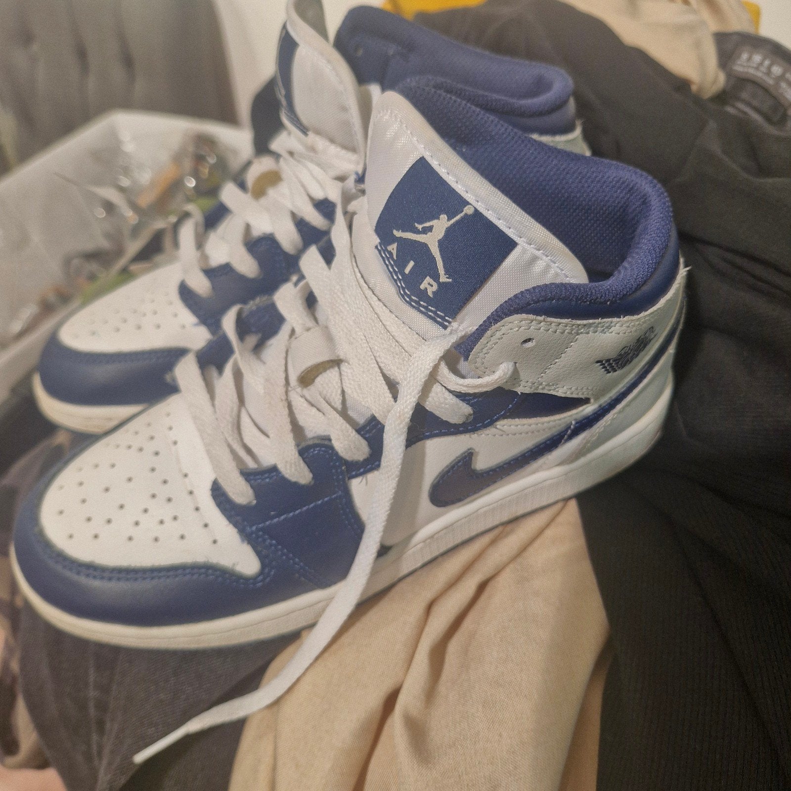Nike Air Jordan 1 Mid SE GS - Maat 36.5, Kleding | Heren, Blauw, Nike, Ophalen of Verzenden, Sneakers of Gympen
