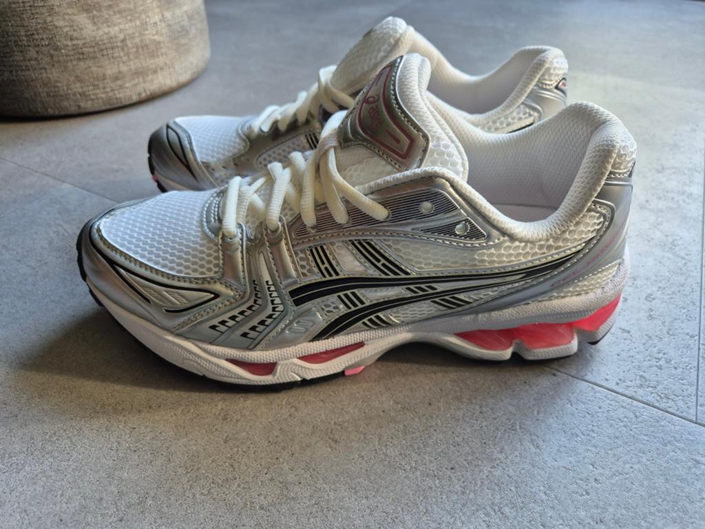 Asics Gel Kayano 14 - Nieuw - Maat 43,5, Wit, Nieuw, Ophalen of Verzenden, Sneakers of Gympen