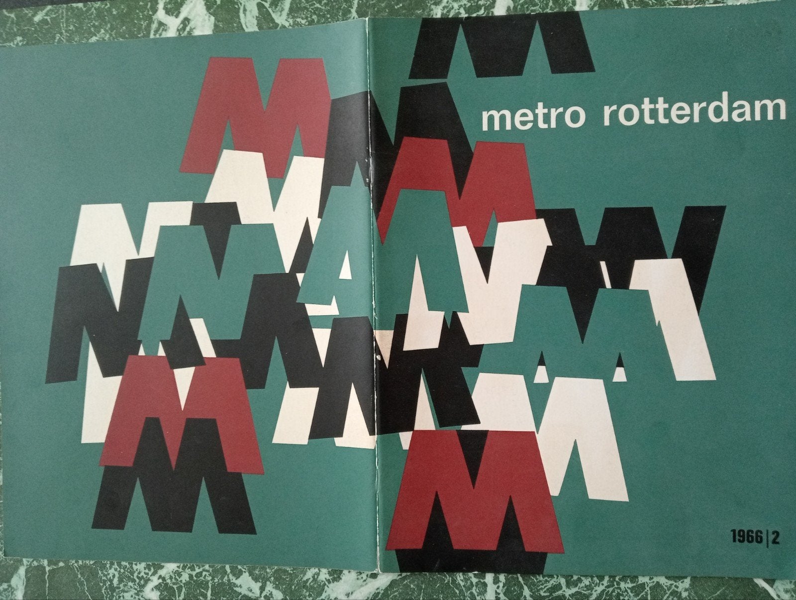 Metro Rotterdam uitgave 1966 - Jeanette Kossmann omslag, Verzamelen, Spoorwegen en Tramwegen, Ophalen of Verzenden, ., ., .