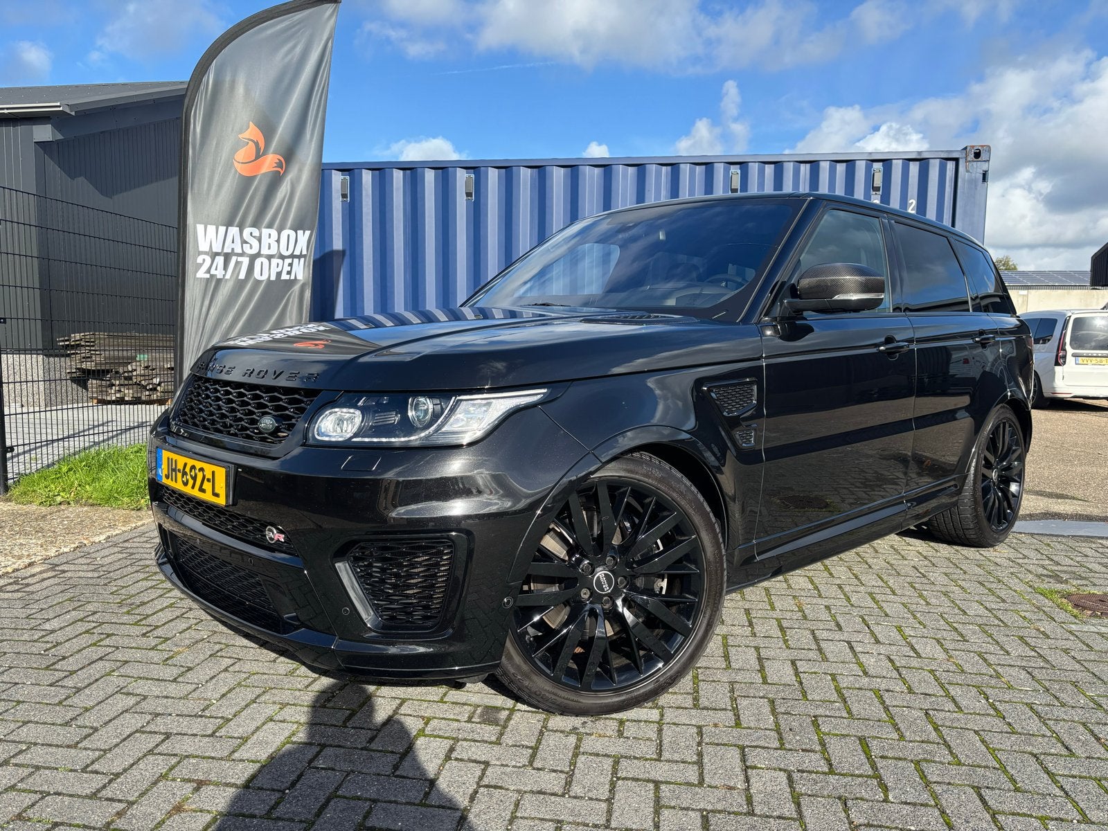 Range Rover Sport SVR , NL-auto 2e eig , 5.0 V8 2016 Zwart, Auto's, Automaat, 3000 kg, Zwart, Bedrijf