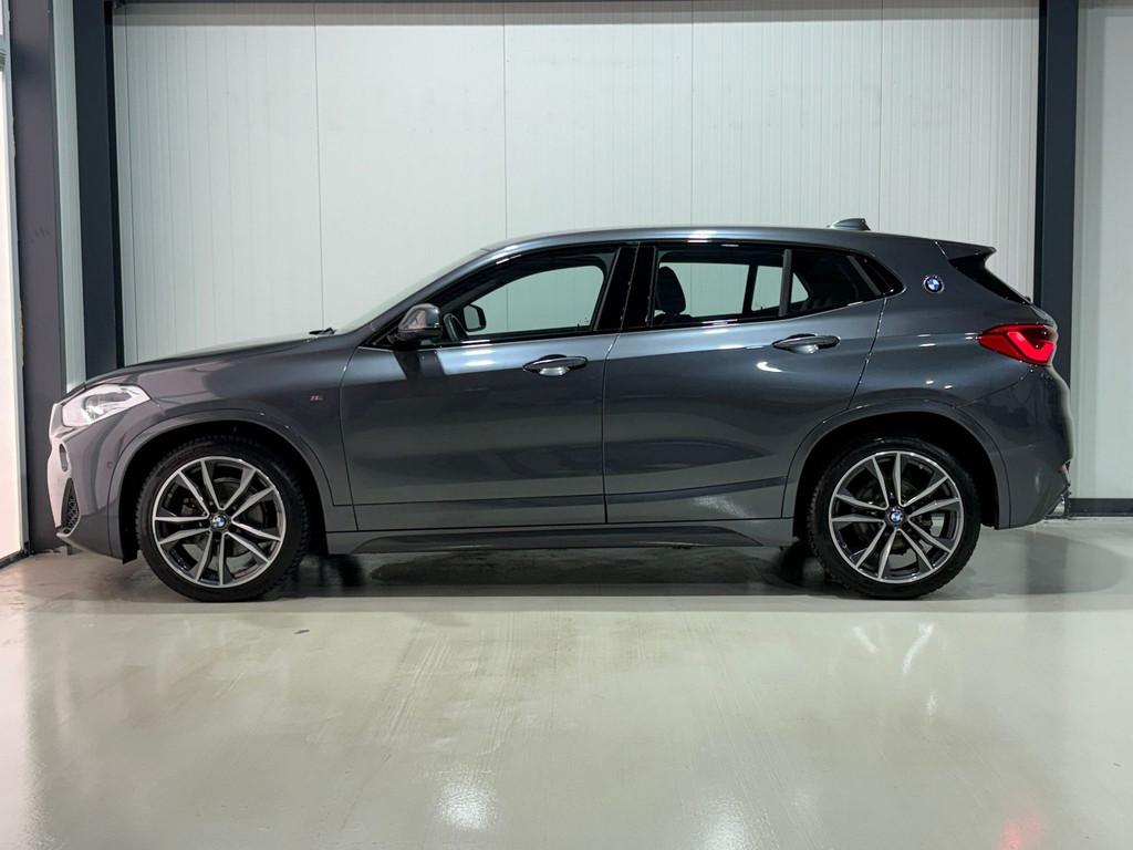 BMW X2 SDrive18i M Sport Executive Automaat / Lederen interi, Gebruikt, Zwart, Lichtsensor, Bedrijf