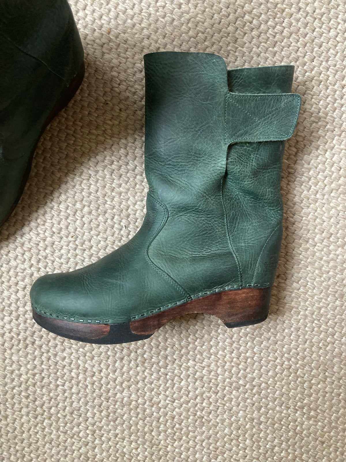 Clumpys Bente klomplaarzen in groen leer mt 39, Kleding | Dames, Ophalen of Verzenden, Gedragen, Groen, Lage of Enkellaarzen