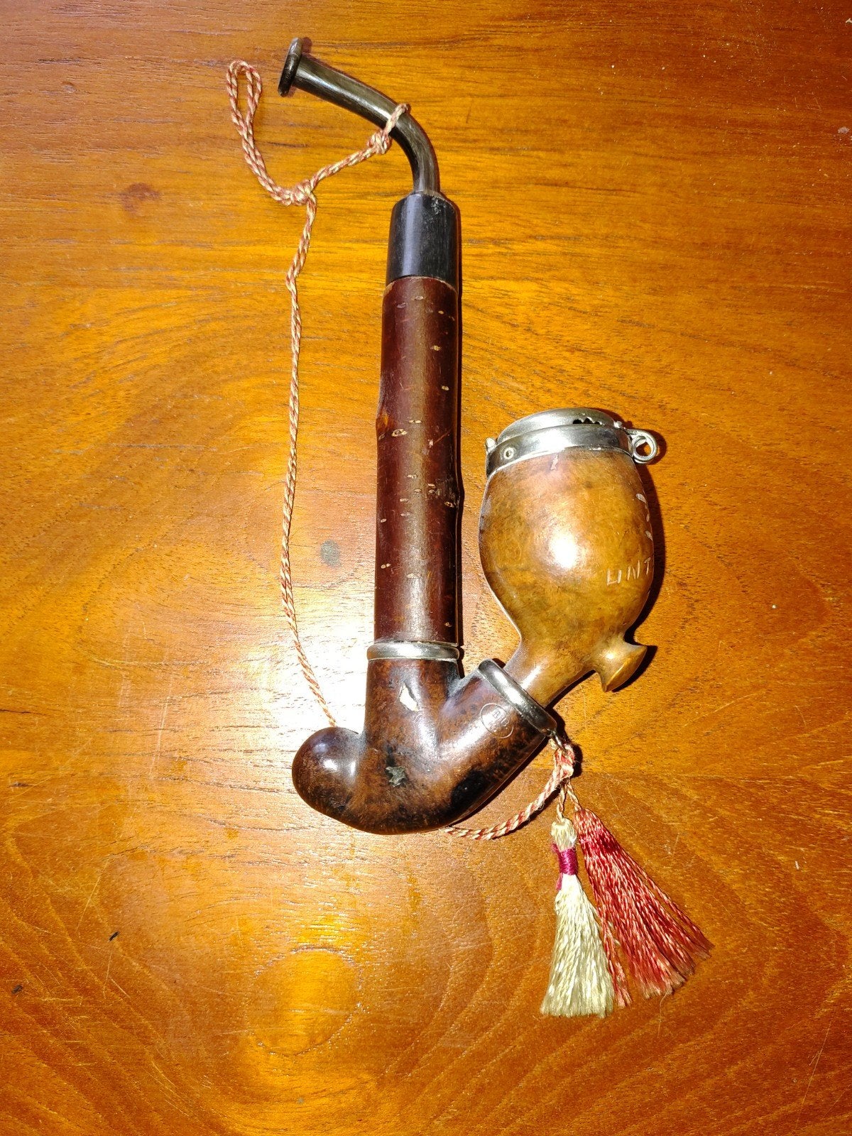 Antieke houten pijp met gravure - Uniek verzamelstuk, Ophalen of Verzenden, Gebruikt, (Water)pijp