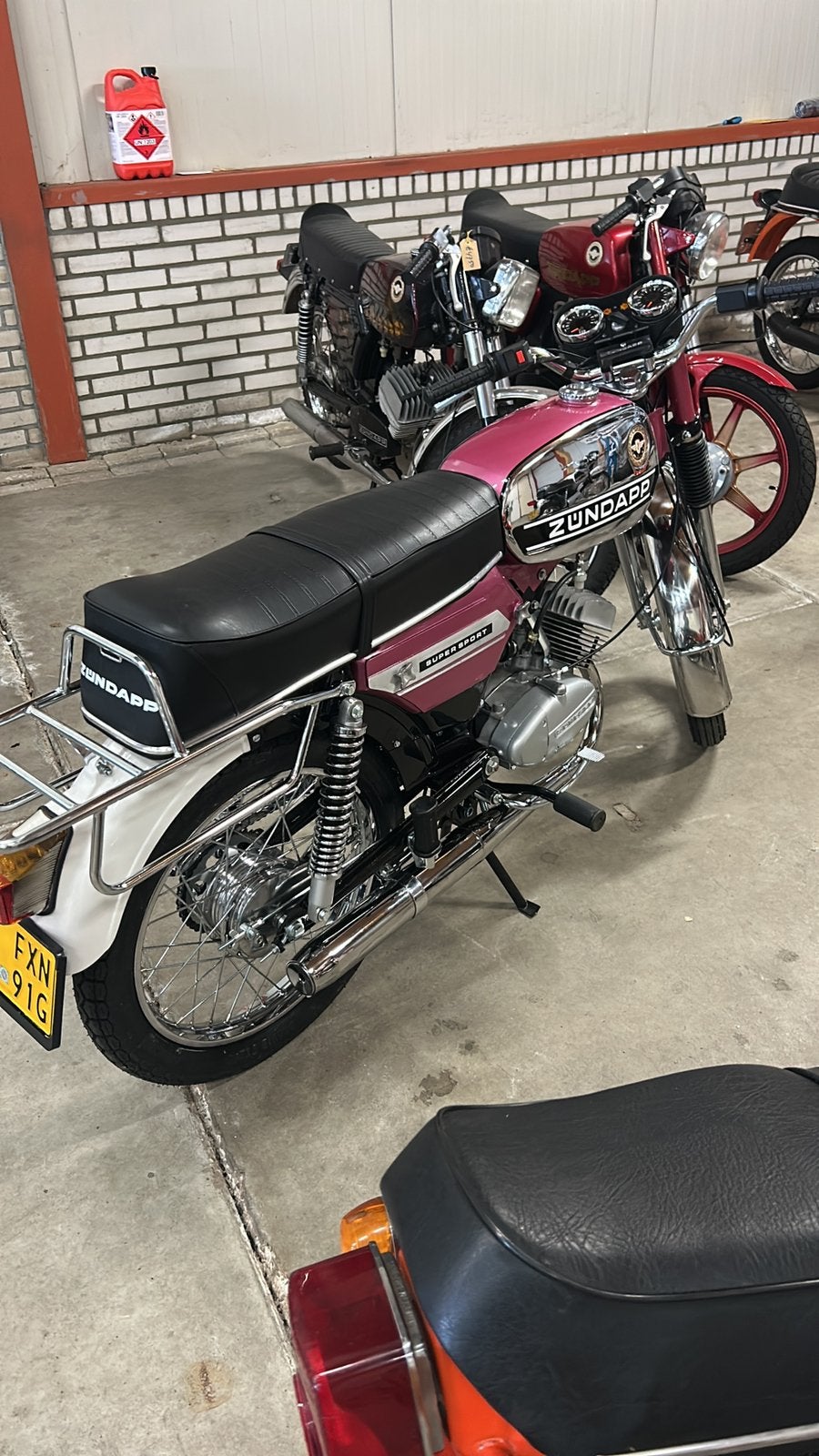 Zundapp 517 ,nog 15x 517 ,tevens gevraagd, Fietsen en Brommers, Brommers | Zundapp, Ophalen, 41 versnellingen, Maximaal 45 km/u