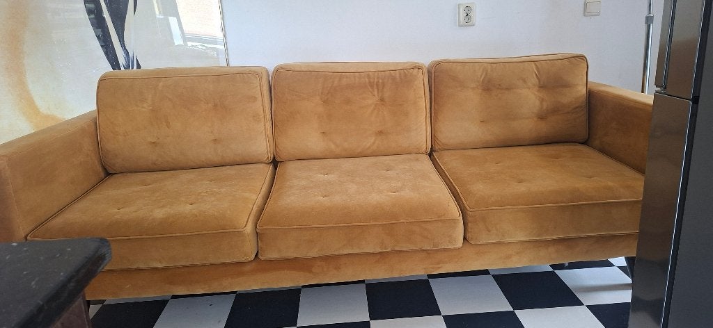 Mosterd gele velvet bank, Ophalen, Gebruikt, Driepersoons, 75 tot 100 cm
