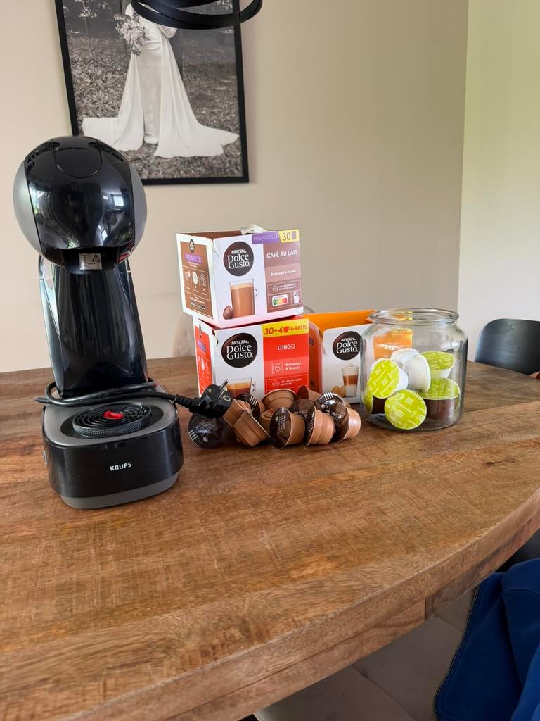 Dolce gusto, Ophalen, Zo goed als nieuw, Koffiemachine