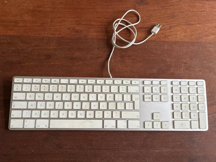 Apple toetsenbord met numeriek gedeelte, bedraad, Computers en Software, Ophalen, Gebruikt, Qwerty, Numeriek gedeelte