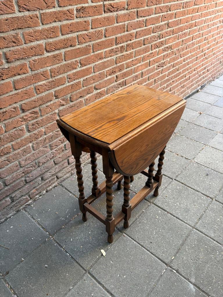 Antieke gateleg tafel / bijzettafel met gedraaide poten, Antiek en Kunst, Antiek | Meubels | Tafels, Ophalen