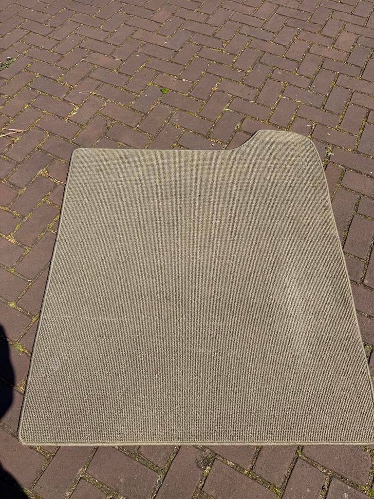 Volvo XC70 Achterbak Mat Beige, Ophalen, Gebruikt