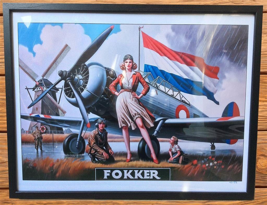 Unieke FOKKER vliegtuig met pin up poster limited edition ., Ophalen of Verzenden, Landmacht, Nederland, Foto of Poster