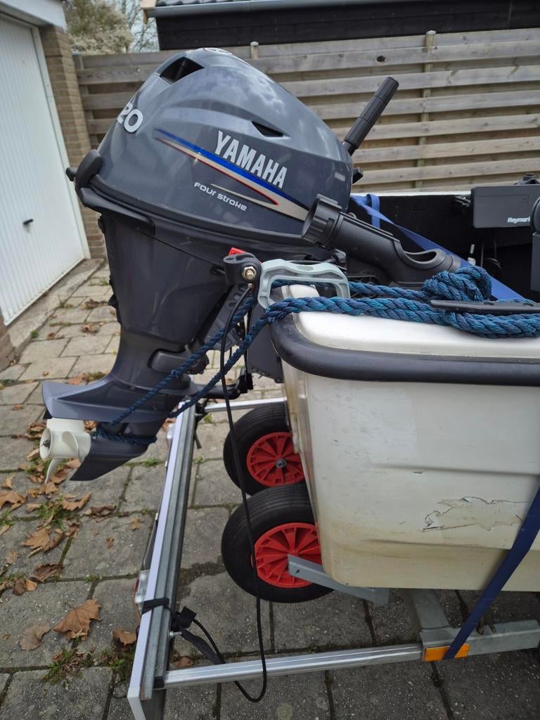 Complete wato 4,20 cm visboot te koop met motor en trailer., Watersport en Boten, Vis- en Consoleboten, Ophalen, Gebruikt, Tot 10 pk