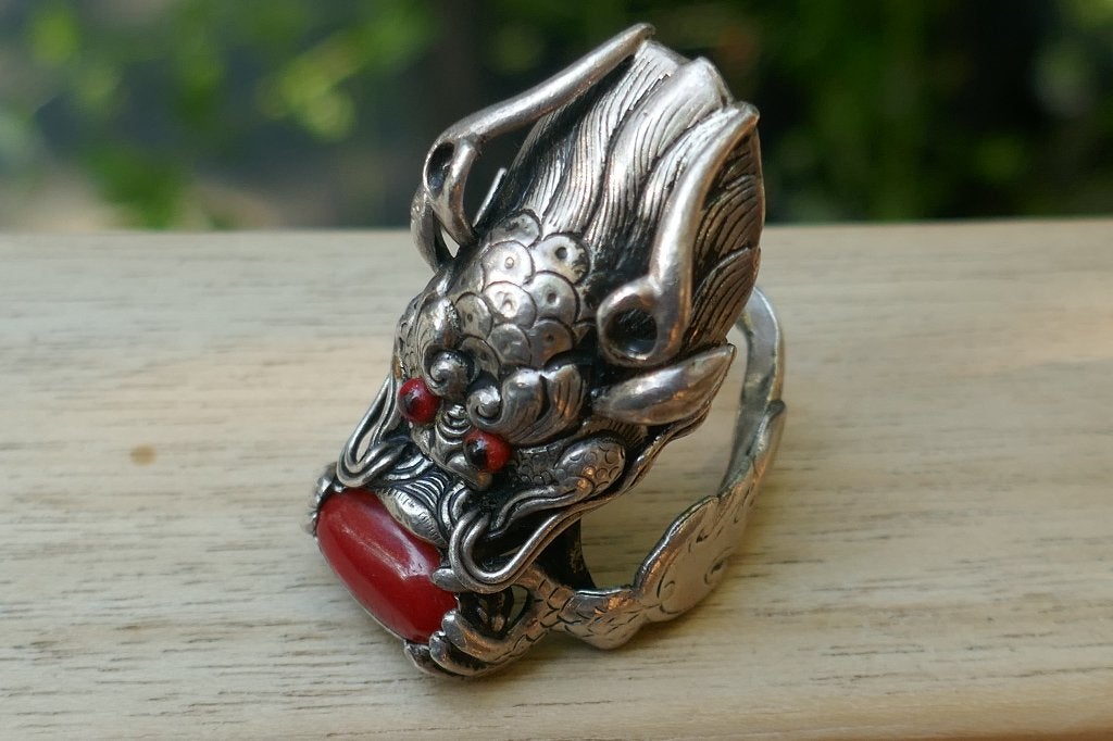 Grote zilveren Tibetaanse Draken ring, Sieraden, Tassen en Uiterlijk, Ringen, 18 tot 19, Verzenden, Zo goed als nieuw, Dame of Heer